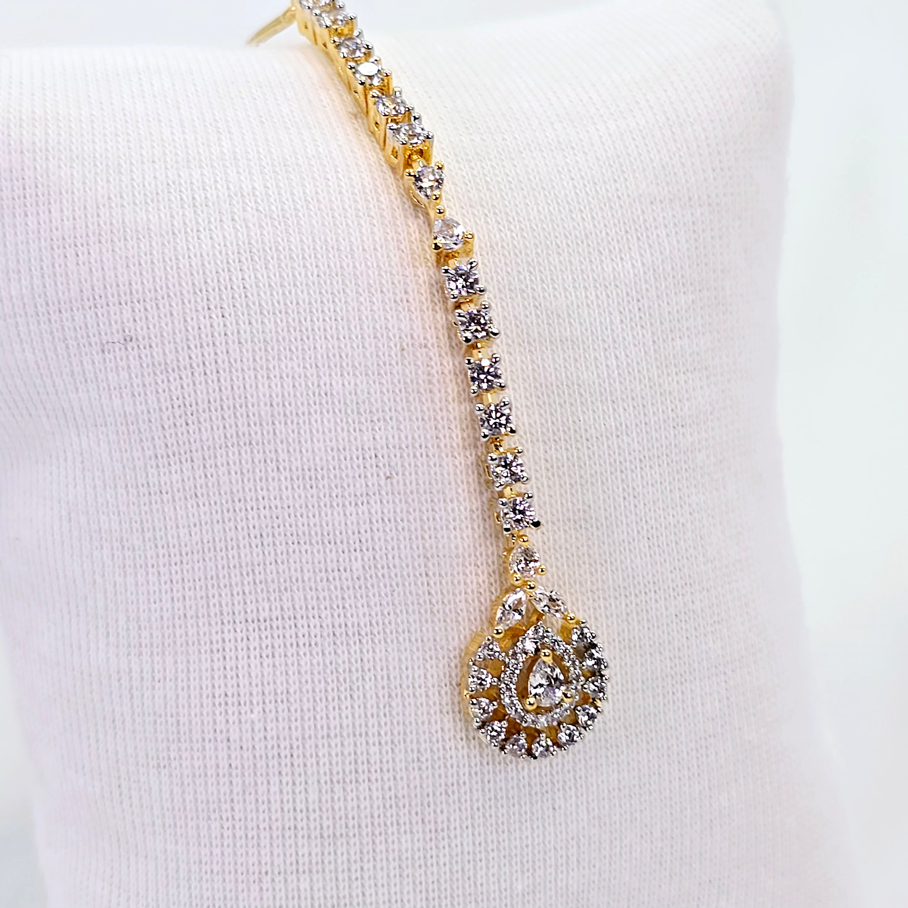 The Ira Yellowgold A.D Bindi