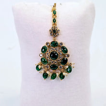 The Shehnaaz Kundan Bindi