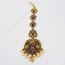 The Sumedha Kempu Bindi