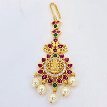 The Junaiya Kempu Bindi