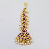 The Naziya Kempu Bindi
