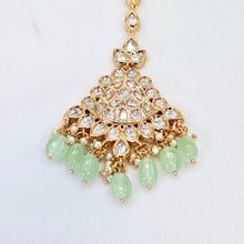 The dipika Kundan Bindi