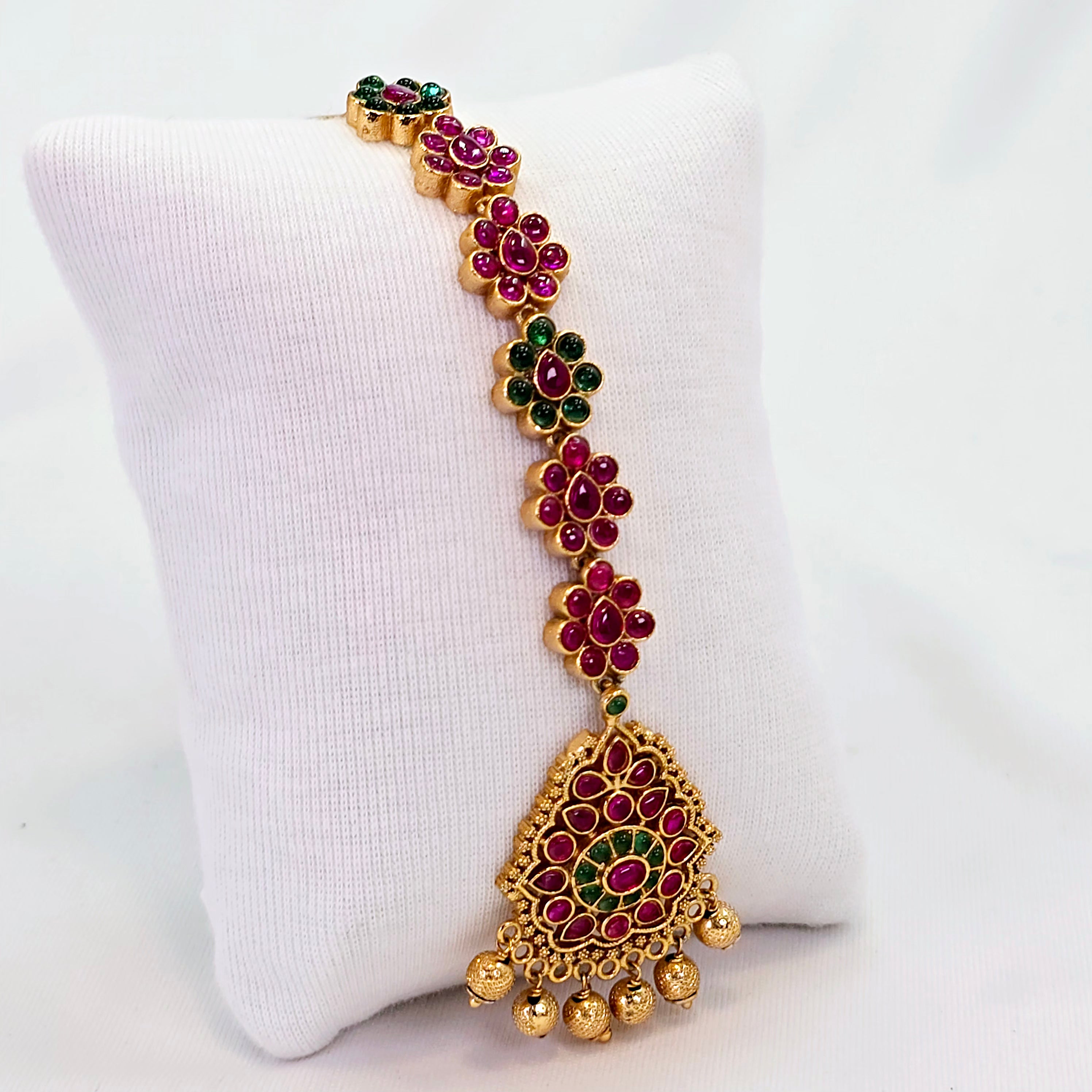 The Prerana Kempu Bindi