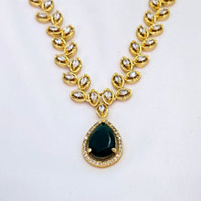 The Niha Kempu Necklace