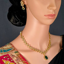 The Niha Kempu Necklace