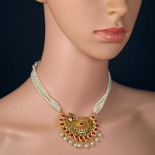 The Anvisha Moti Necklace