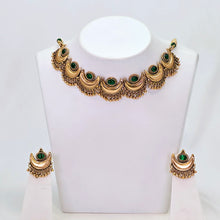 The Saisha Rajwadi Necklace