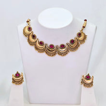 The Saisha Rajwadi Necklace