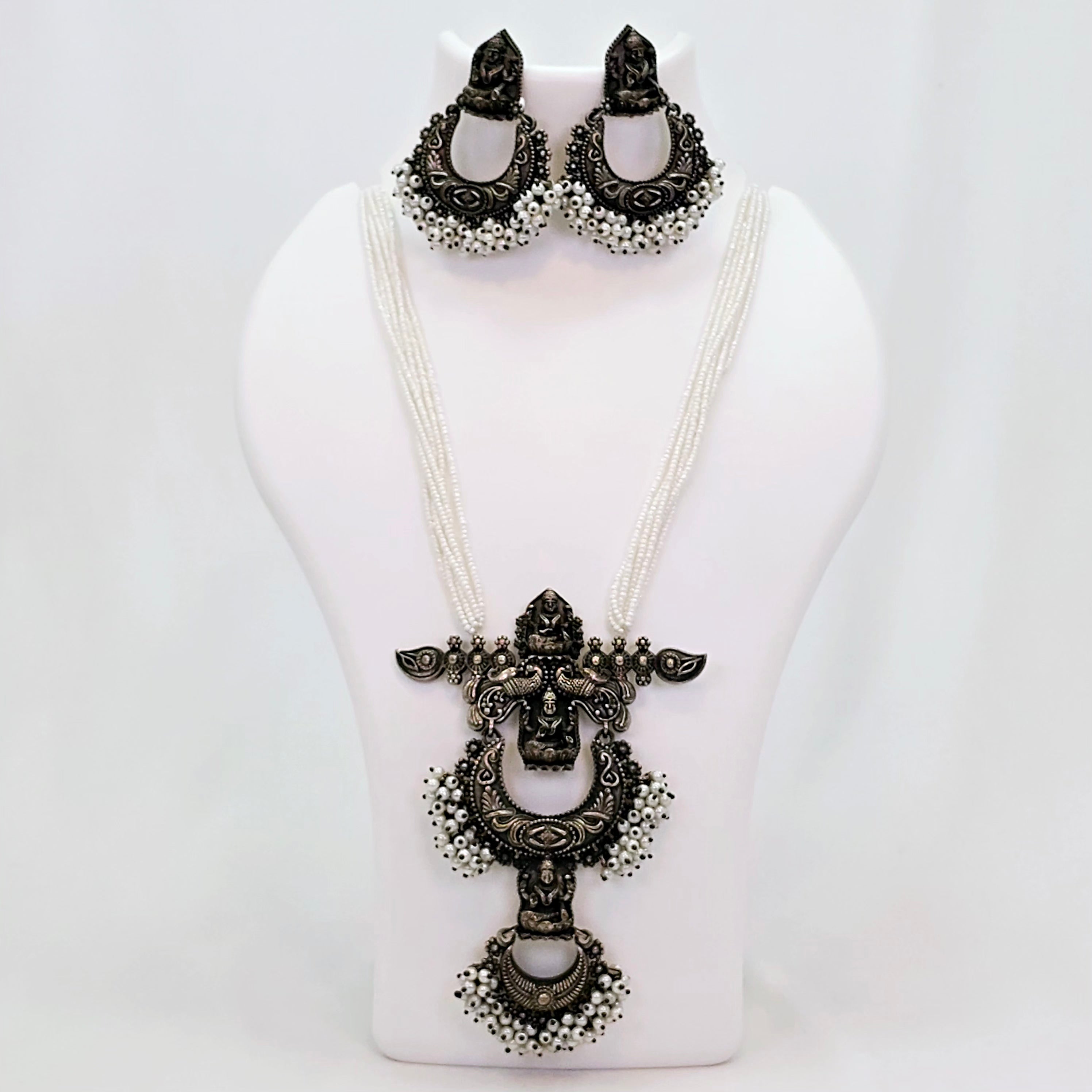 The Shrenika Fancy Re Customized Necklace