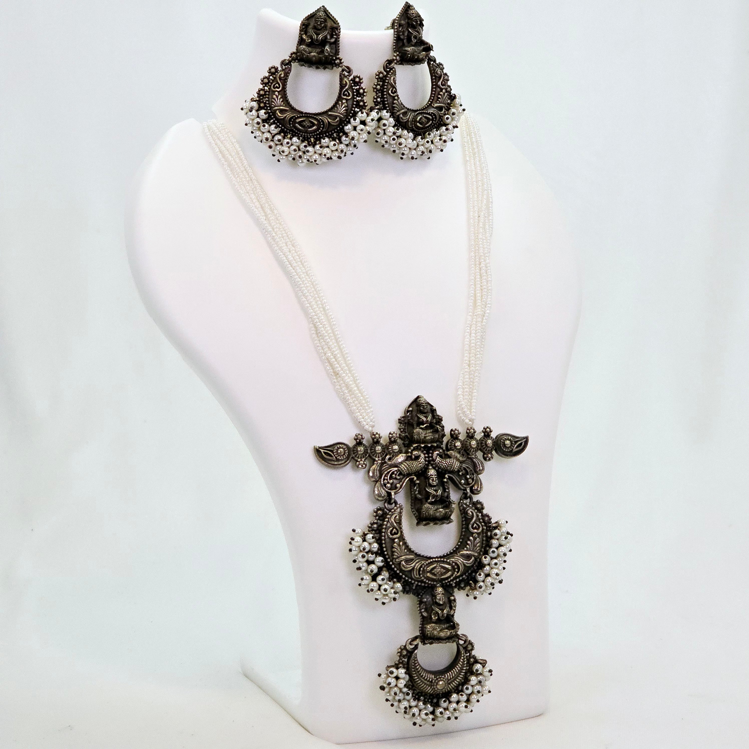 The Shrenika Fancy Re Customized Necklace