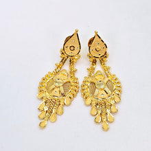 The Urja Goldforming Necklace