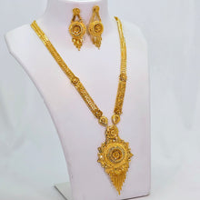 The Varuna Goldforming Necklace