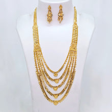 The Vinita Goldforming Ranihaar