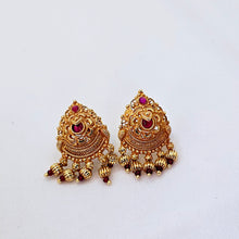 The Tanmayi Antique Goldforming Long Necklace