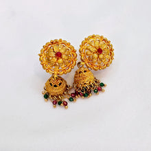 The Pranali Antique Goldforming Long Necklace