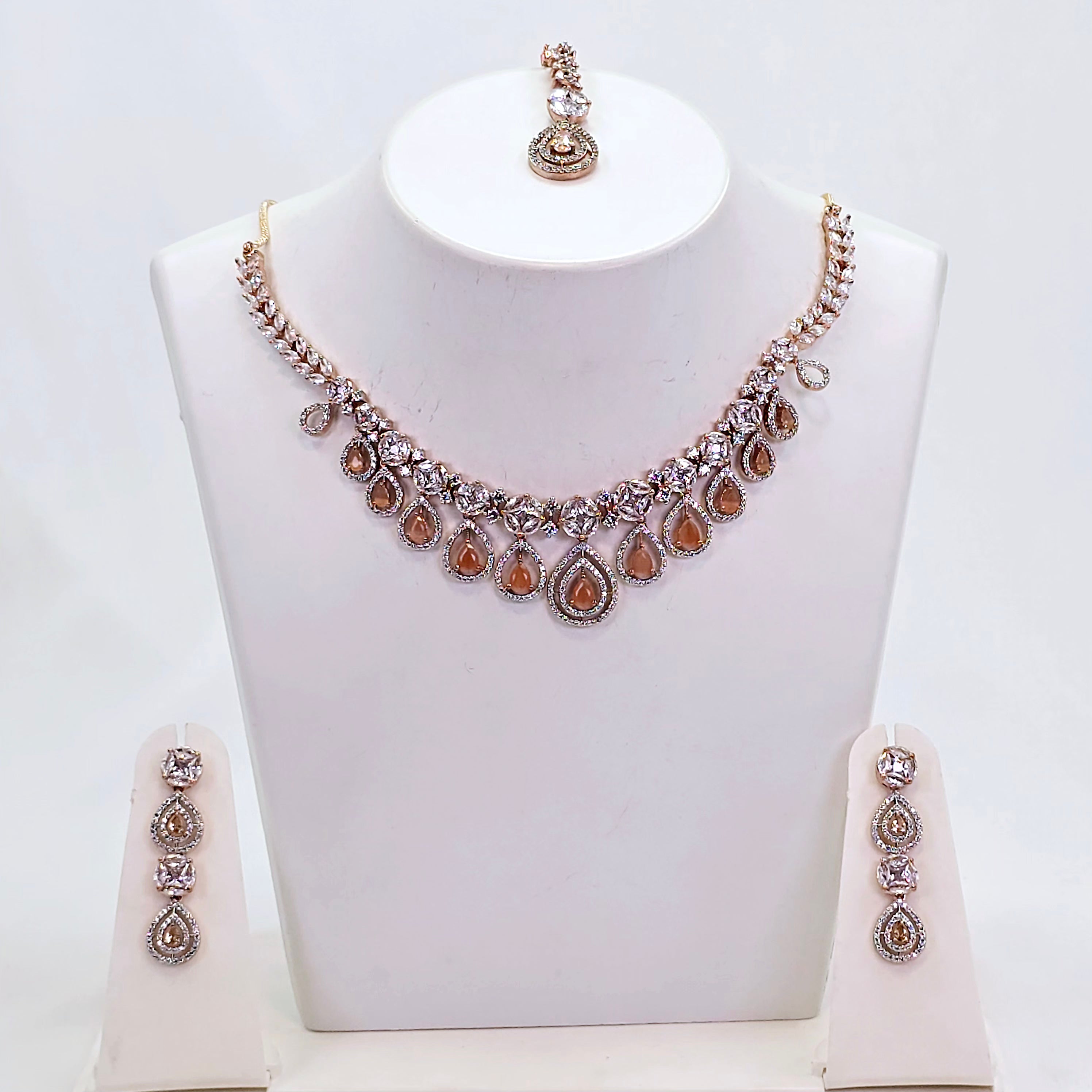 The Dylan Rosegold A.D Necklace