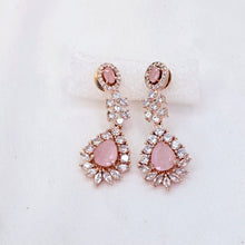 The Abigail Rosegold A.D Necklace