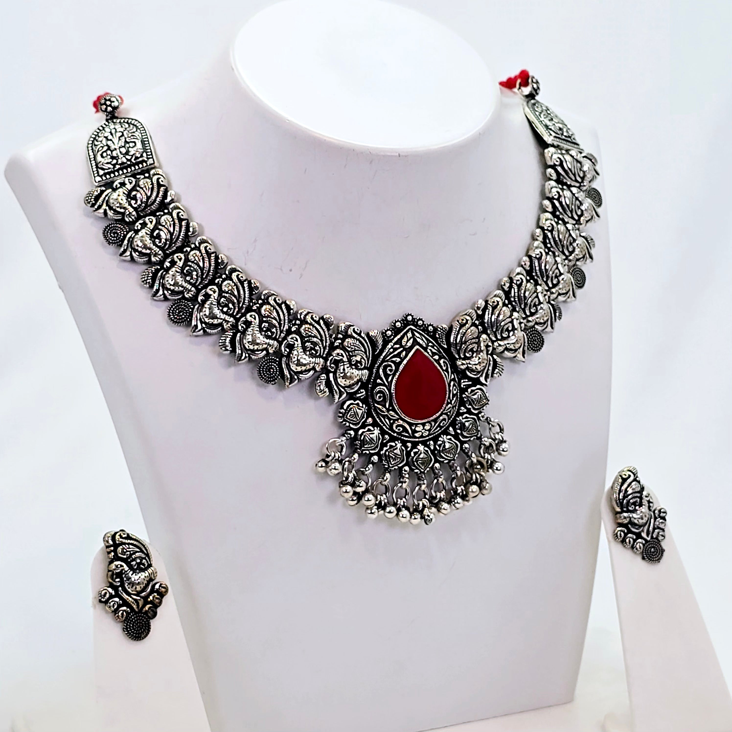 The Illiana Oxidized Necklace