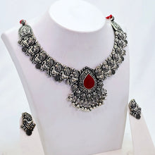 The Illiana Oxidized Necklace