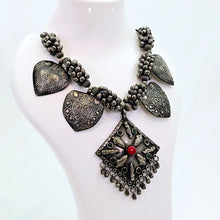 The Hadlee Oxidized Necklace