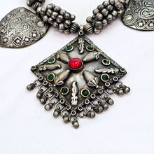 The Hadlee Oxidized Necklace