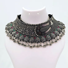 The Helan Oxidized Necklace