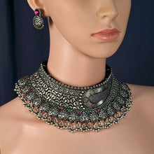 The Helan Oxidized Necklace