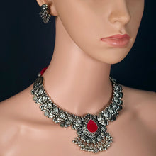 The Illiana Oxidized Necklace