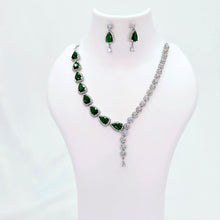 The Nadine Whitegold A.D Necklace