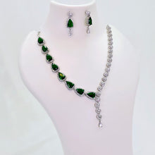 The Nadine Whitegold A.D Necklace