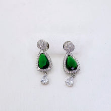 The Nadine Whitegold A.D Necklace