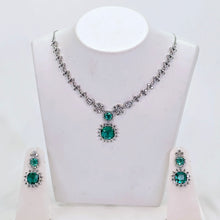 The Noa Whitegold A.D Necklace