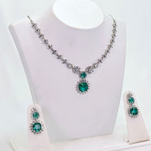 The Noa Whitegold A.D Necklace