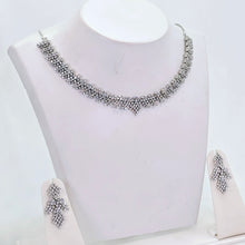 The Mila Whitegold A.D Necklace