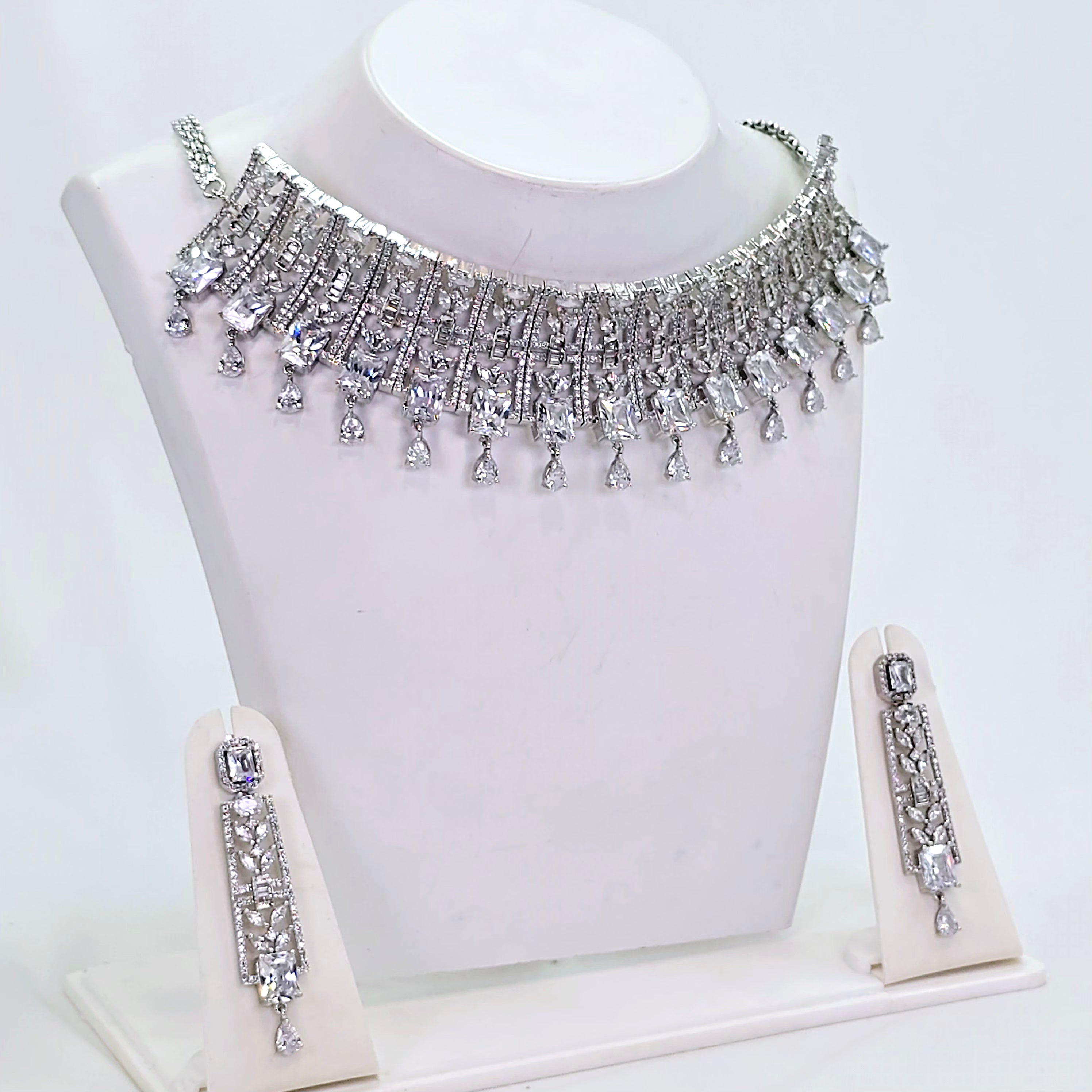 The Mabel Whitegold A.D Necklace