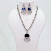 The Luna Whitegold A.D Necklace