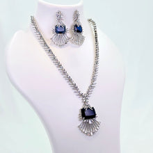 The Luna Whitegold A.D Necklace