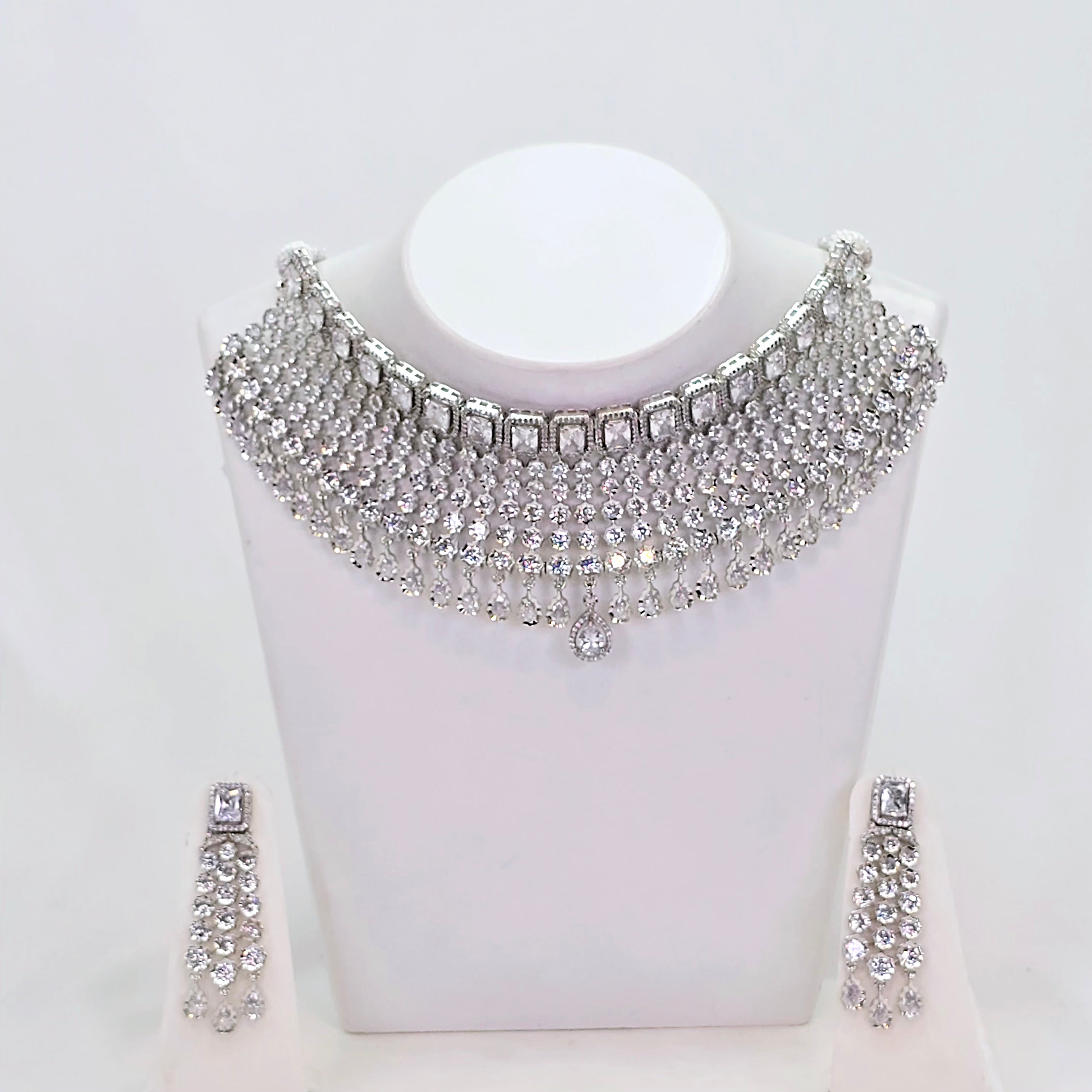 The Kasey Whitegold A.D Necklace