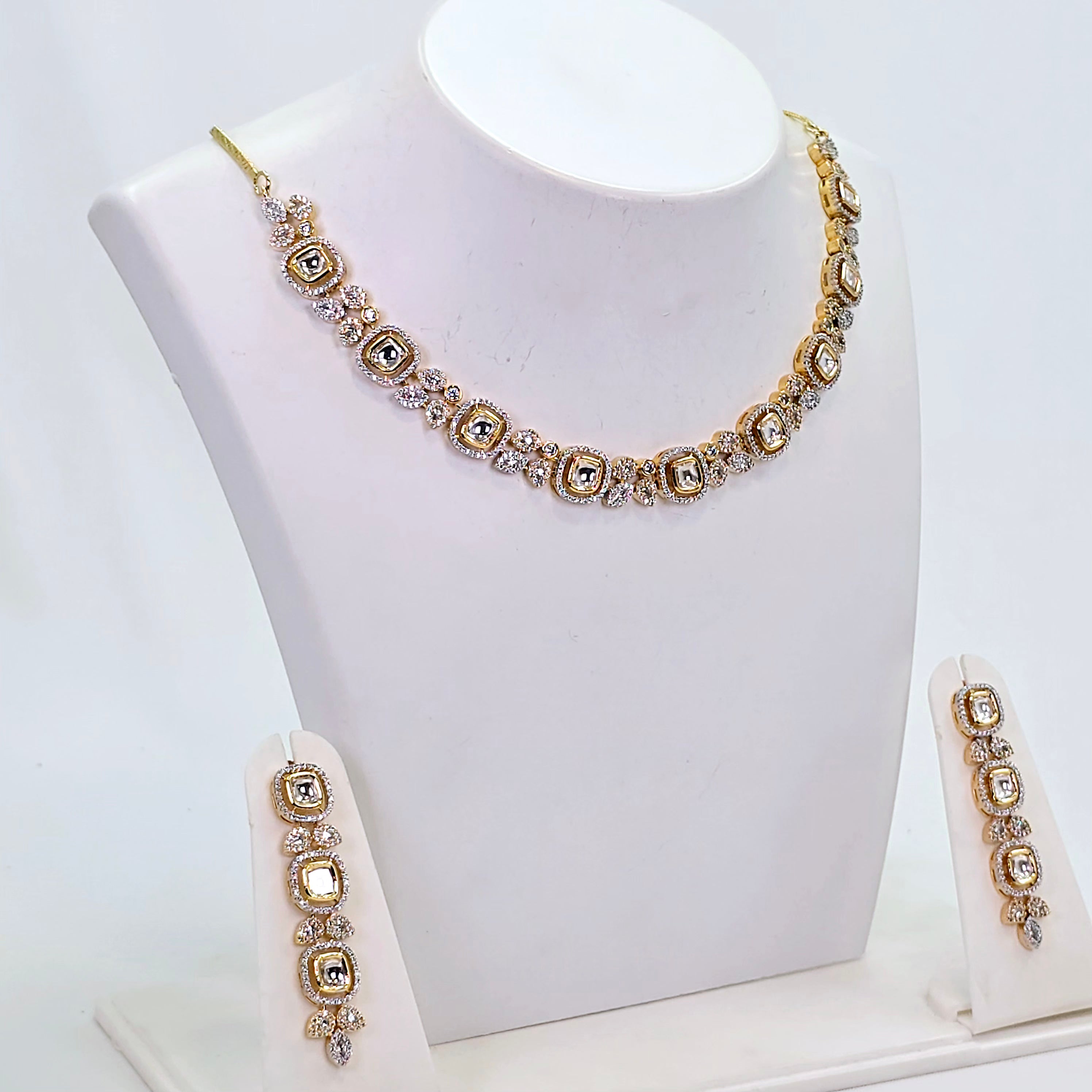 The Shelby Yellowgold A.D Necklace