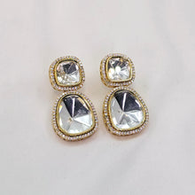 The Rayna Yellowgold A.D Necklace