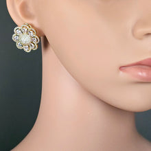 The Serra Yellowgold A.D Earring