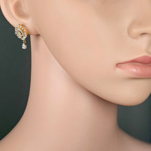 The Seneca Yellowgold A.D Earring