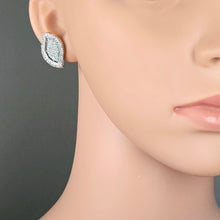 The Nitisa Whitegold A.D Earring