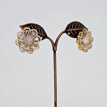 The Serra Yellowgold A.D Earring