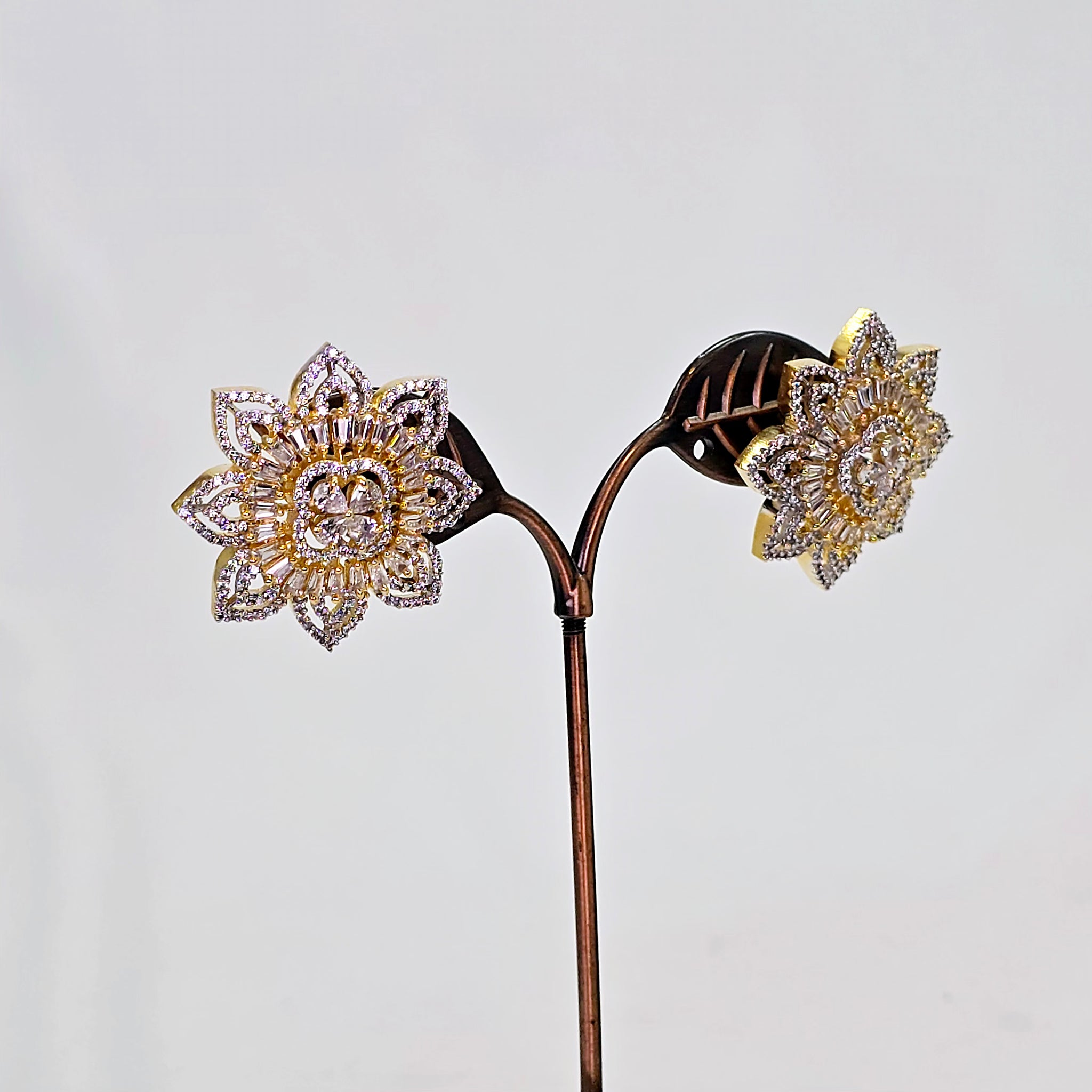 The Saskia Yellowgold A.D Earring
