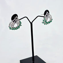 The Nissi Whitegold A.D Earring