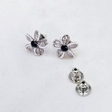 The Mallory Whitegold A.D Earring