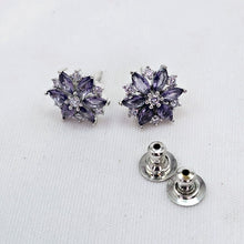 The Yasti Whitegold A.D Earring