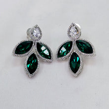 The Zenia Whitegold A.D Earring