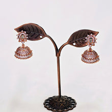 The Floris Rosegold A.D Earring